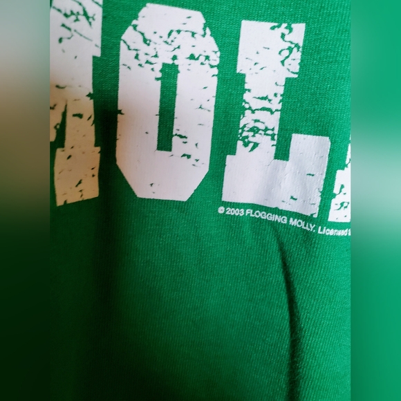 VINTAGE early 2000s FLOGGING MOLLY shirt - Picture 2 of 9